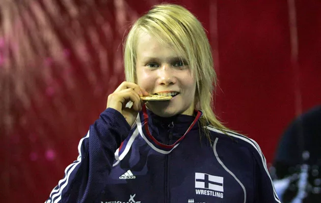 Tie MM-kultaan on vaatinut Petra Ollilta hikeä, kyyneleitä ja valtavaa  sitkeyttä: ”Nyt olen viimeistään näyttänyt, miksi halusin mukaan painin  maailmaan” 