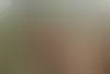 August tekee veistoksia myös tilaustöinä. Äskettäin soitti vanha rouva Helsingistä ja tilasi pihansa lehtikuusesta ison pahan suden. Jyväskylän kaupungin leikkipuistoon August käy veistämässä veturin viereen konduktöörin.  © Tiiu Kaitalo