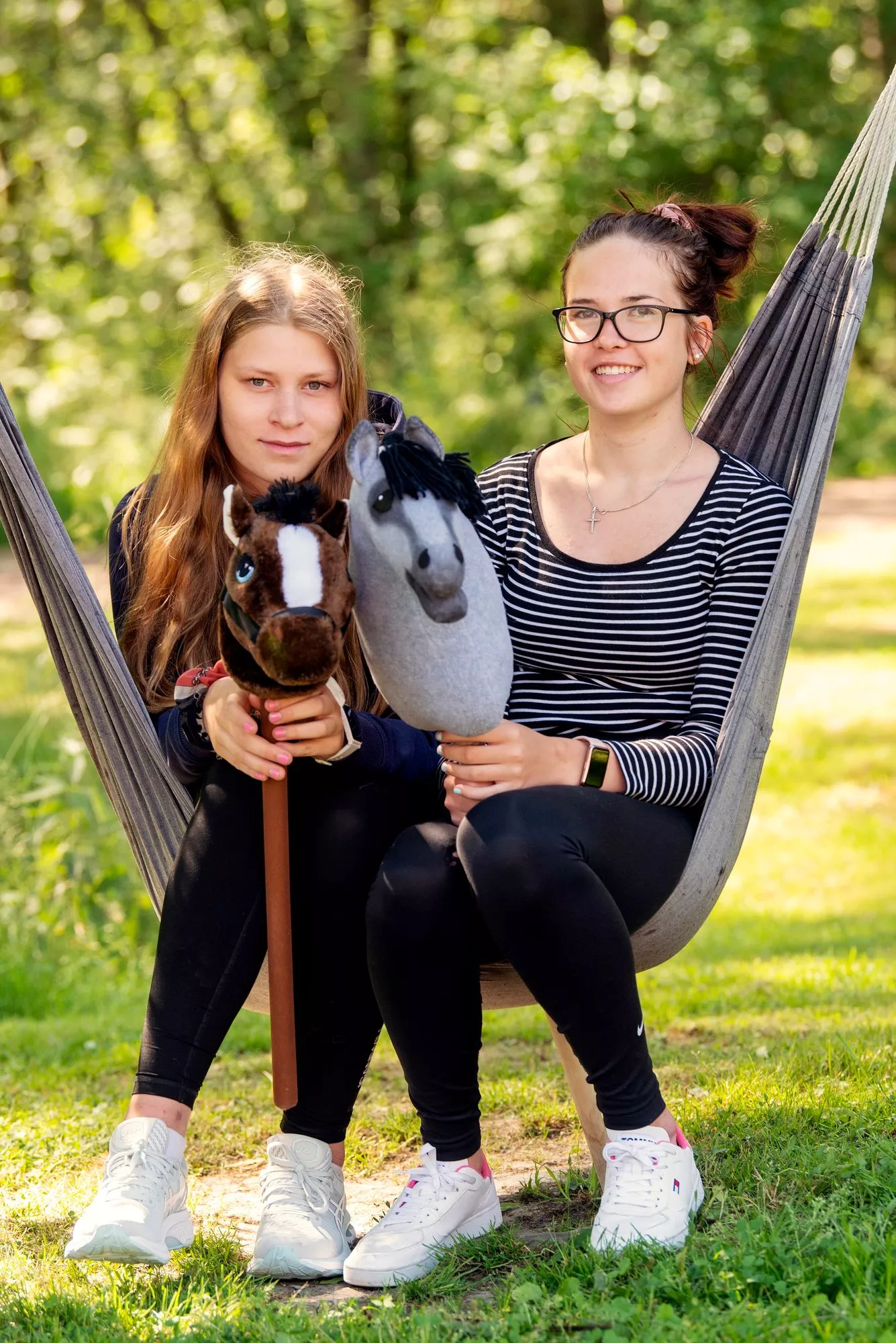 Nuoret yrittäjät Noora Pöyry ja Anna Tikka