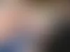 Suihkosten elämään osuivat ensin sairastumiset ja lopulta konkurssi. Syöpähoitojen myötä molemmilta lähti tukka ja Tarmolta parta. Kun ne olivat jo vähän kasvaneet, otti Tarmo heistä selfien. © Suihkosten kotialbumi