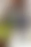 Pääpuutarhuri Kimmo Kuusisto kastelee koristeomenoiden jalostusaineistoaan. Kuusistolle työ ­arboretumissa on ”enemmän elämäntapa kuin työtä”. © Sini-Marja Niska
