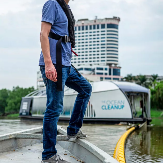 Hollantilainen yrittäjä ja keksijä Boyan Slat, 29, perusti ­Ocean Cleanupin vuonna 2013 ja on nyt sen toimitusjohtaja.