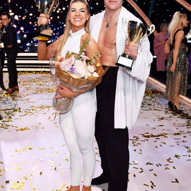 Tanssii tähtien kanssa -kisan voittivat tänä vuonna tanssinopettaja Anssi Heikkilä ja tähtioppilas Pernilla Böckerman. ”Hemmetti! Olimme jo finaalipaikasta tosi onnellisia, mutta nyt 0,6 prosentin erolla olemme pytty kädessä. Onhan tämä makeaa”, Heikkilä iloitsi.
