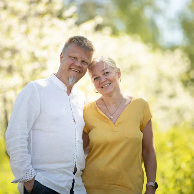 Marja-Liisa ja Tuomas Tanner toimivat vertaisparina.