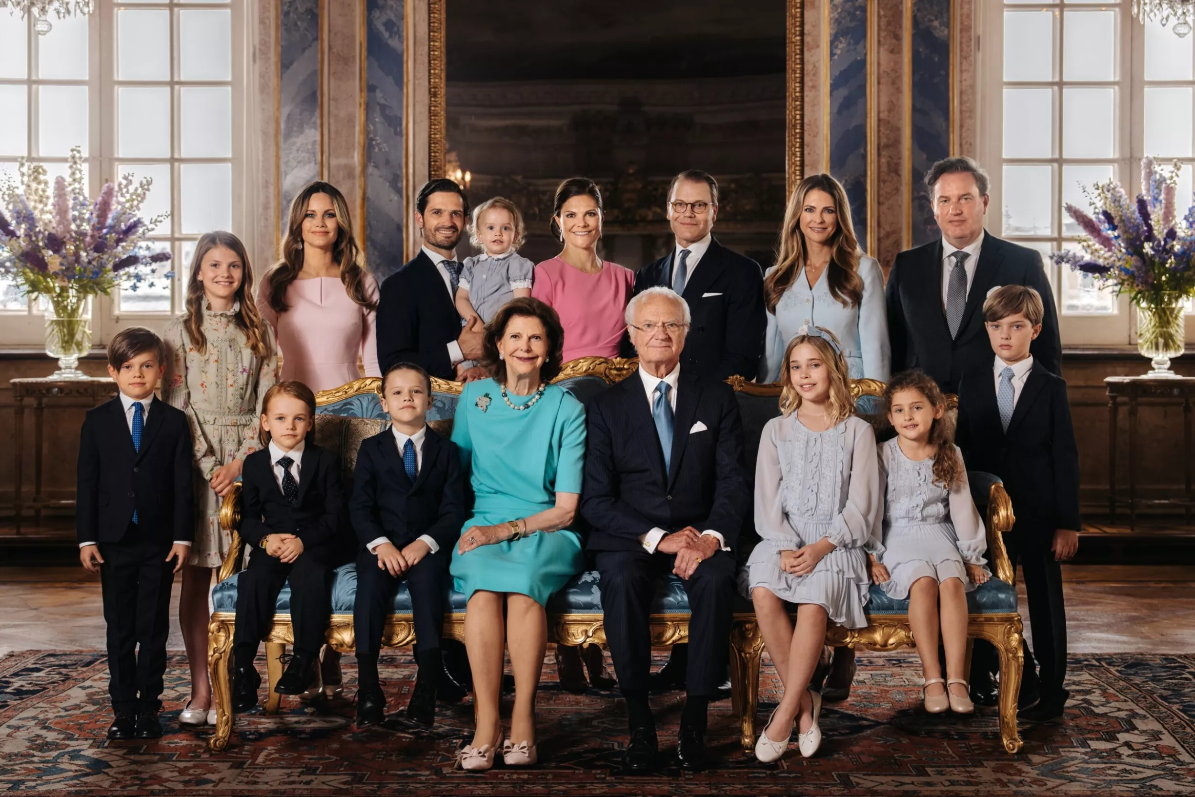 Kuningatar Silvia täyttää 80 vuotta. Ympärillä on nyt suuri perhe: kolme lasta puolisoineen ja kahdeksan lastenlasta.