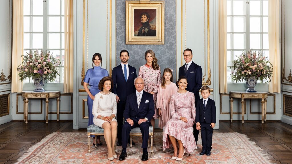 Ruotsin kuningasperheestä löytyy monenlaisia arvonimiä, sillä tittelit vaihtelevat eri perheenjäsenten välillä.