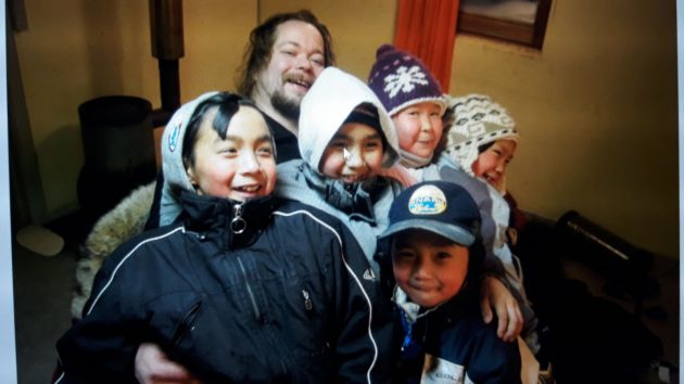 Klaus ja Siorapalukin lapset vuonna 2006.