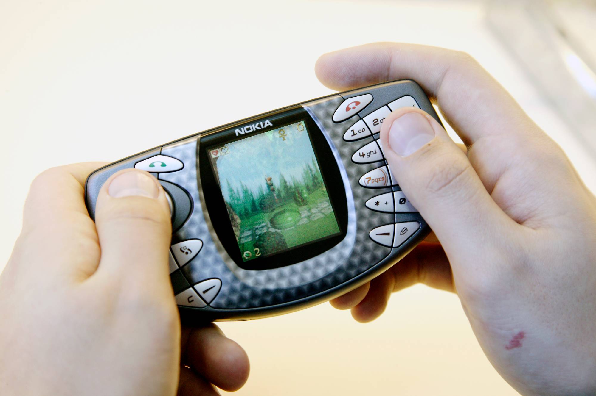 Mobiilipelien pioneeri Nokia hävisi pelin Applelle