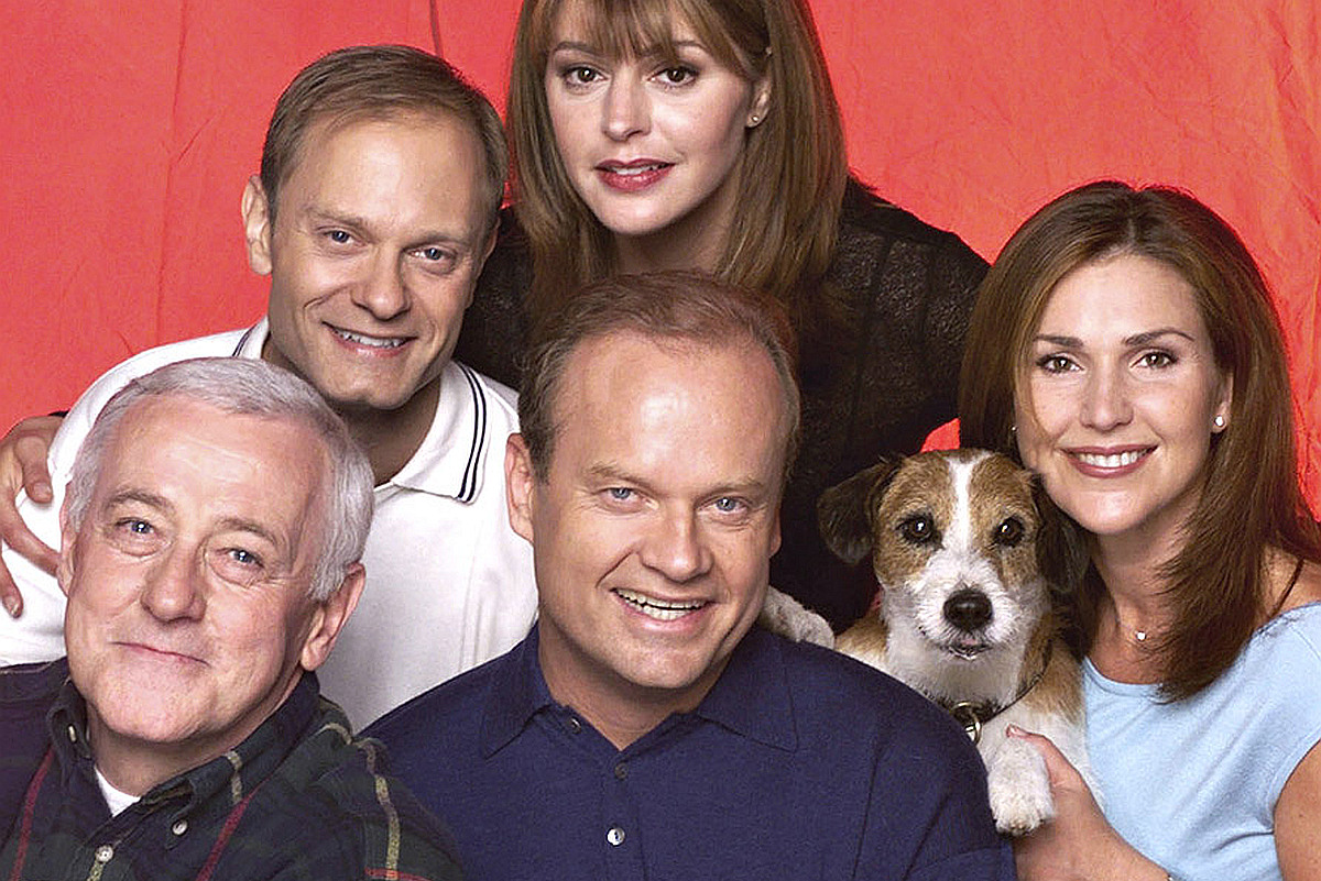 Frasierin tähdet: John Mahoney (alh. vas.), David Hyde Pierce, Jane Leeves, Kelsey Grammer, koira Moose ja Peri Gilpin.