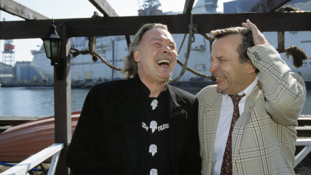 Laulajat Kari Tapio ja Reijo Taipale vuonna 1998.