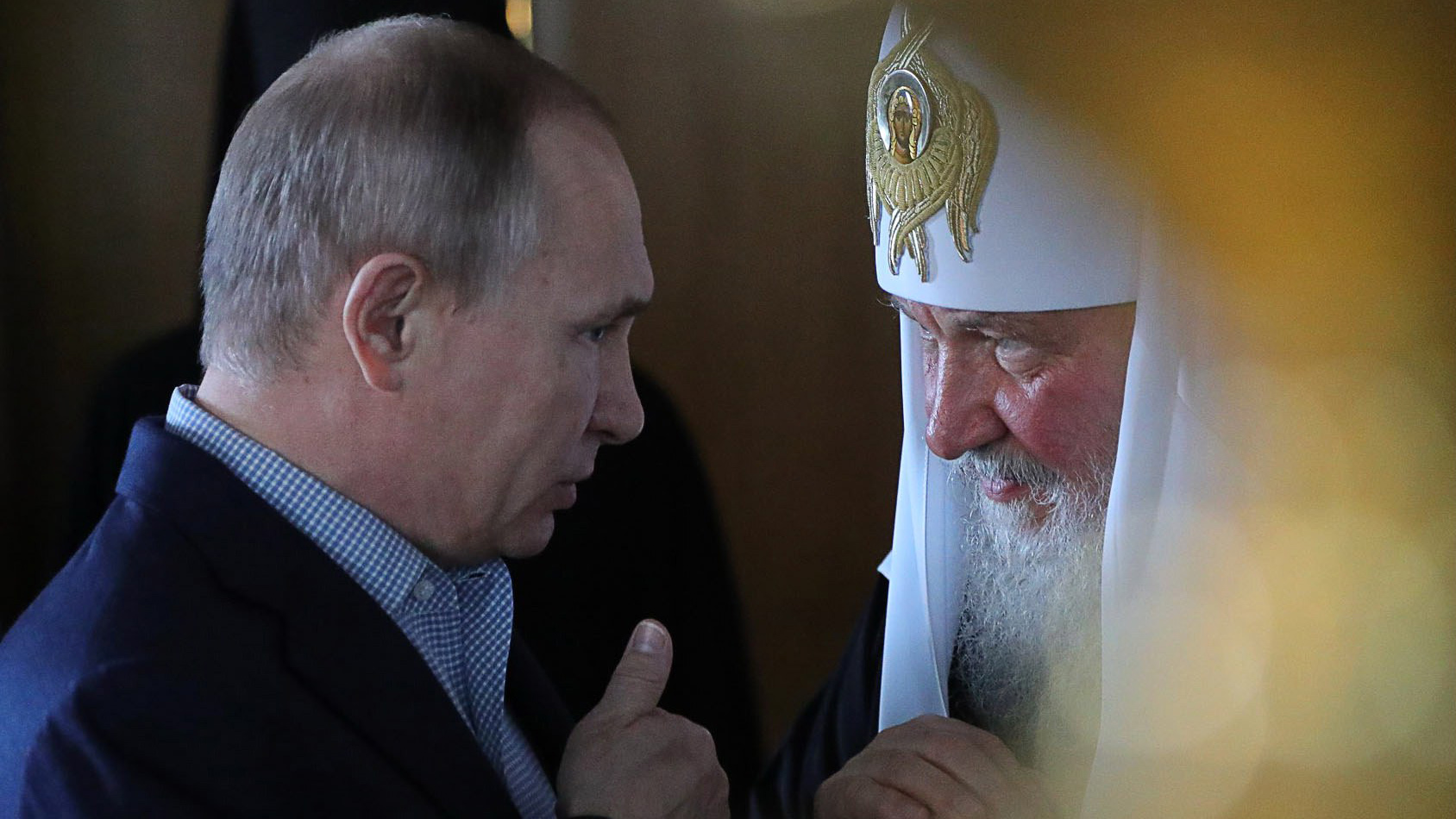 Venäjällä kirkon ja valtion tavoitteet ovat yhteneväiset – patriarkka Kirill on presidentti Putinin läheinen neuvonantaja.