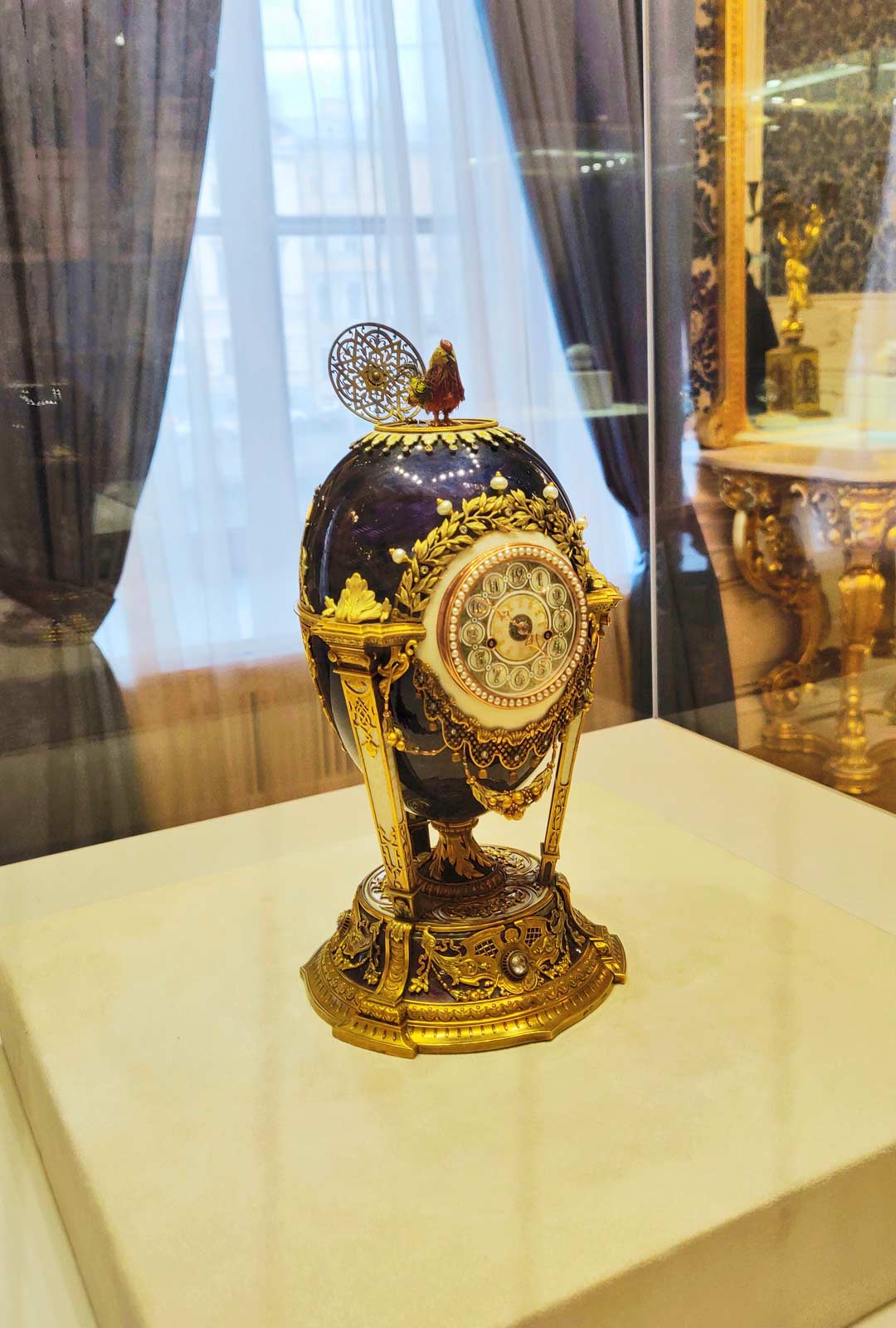 Fabergén jalokivimuseon arvokkaimpiin esineisiin kuuluvat keisarilliset pääsiäismunat.
