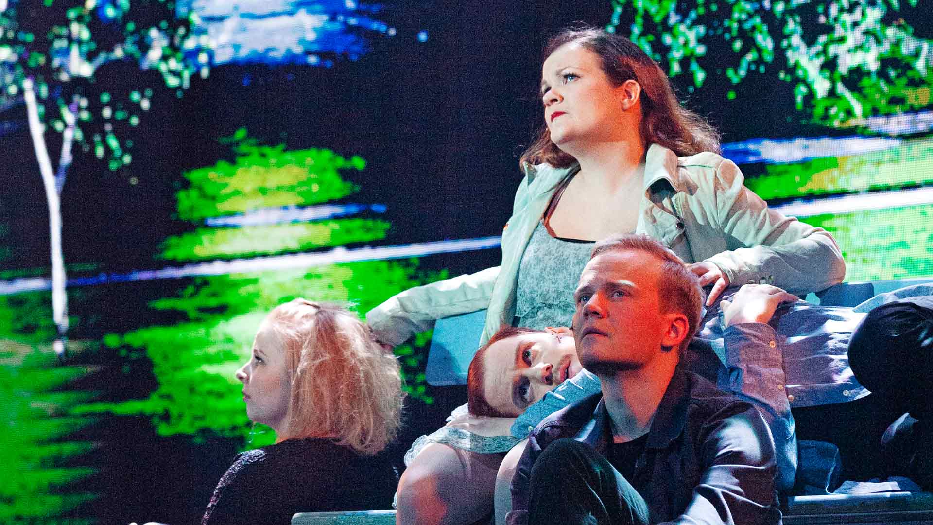 Arvio: Haloo Helsinki -musikaali tarjoaa naurun ja surun aitoja kyyneliä