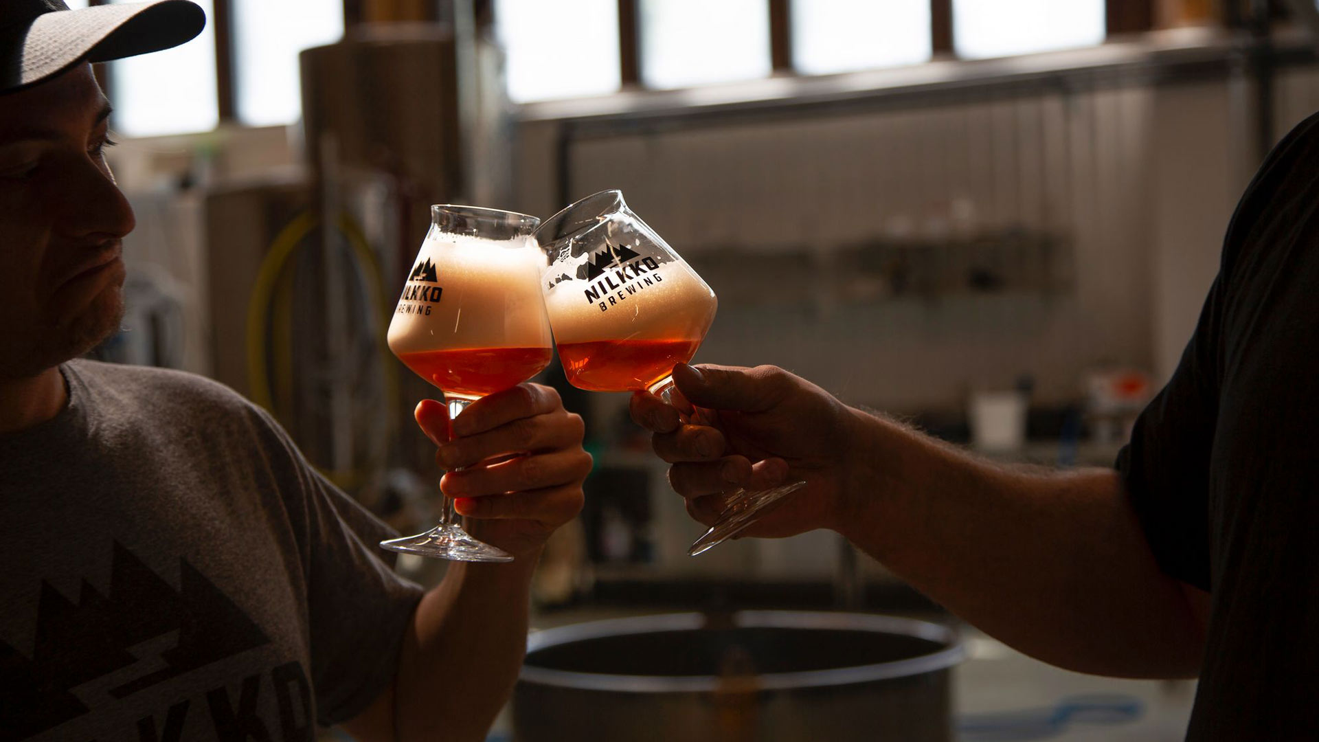 Paikallisen käsityöläispanimo Nilkko Brewingin oluita voi maistaa panimon omassa baarissa.