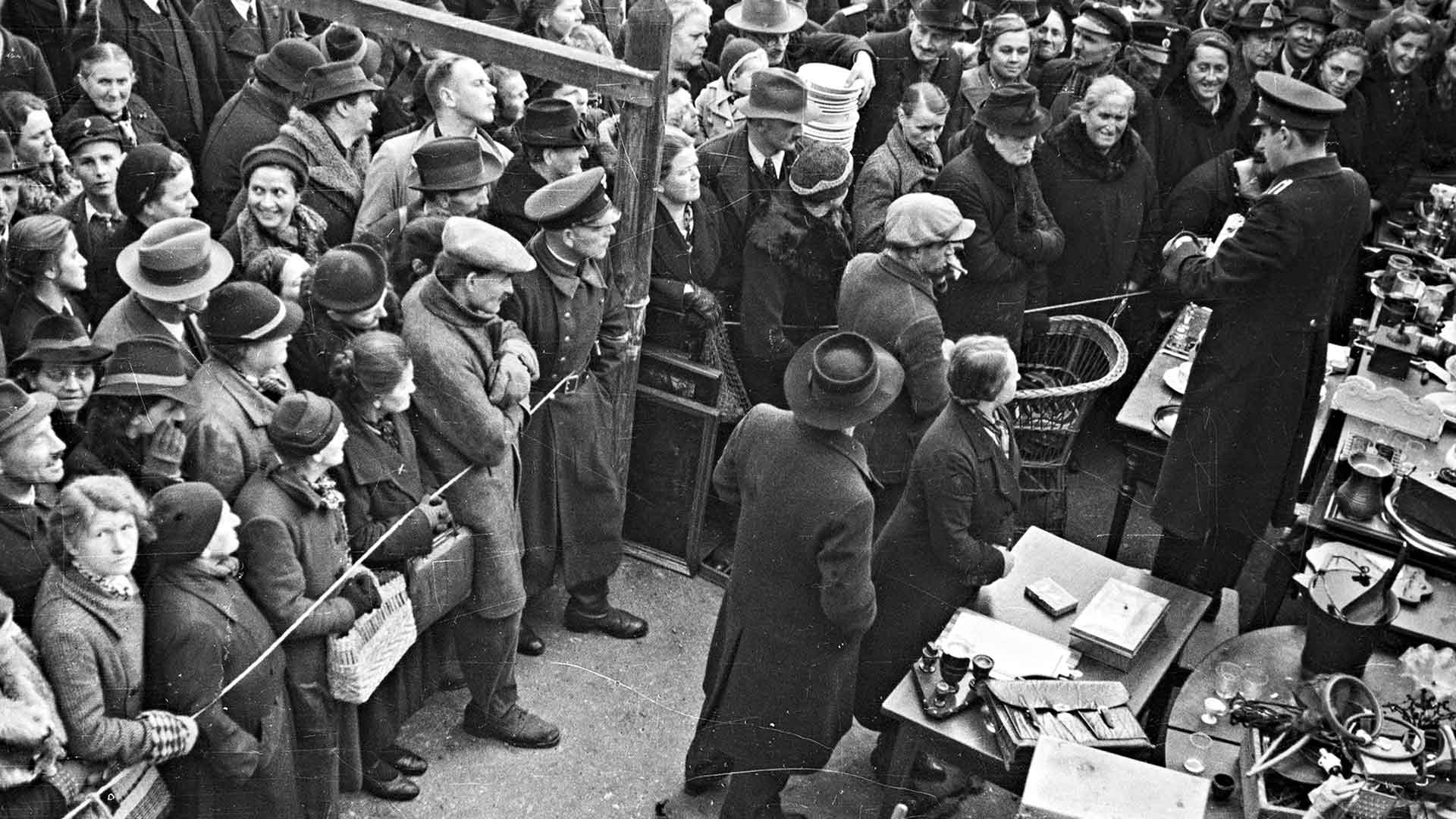 Historia: Holokaustin huutokauppiaat.