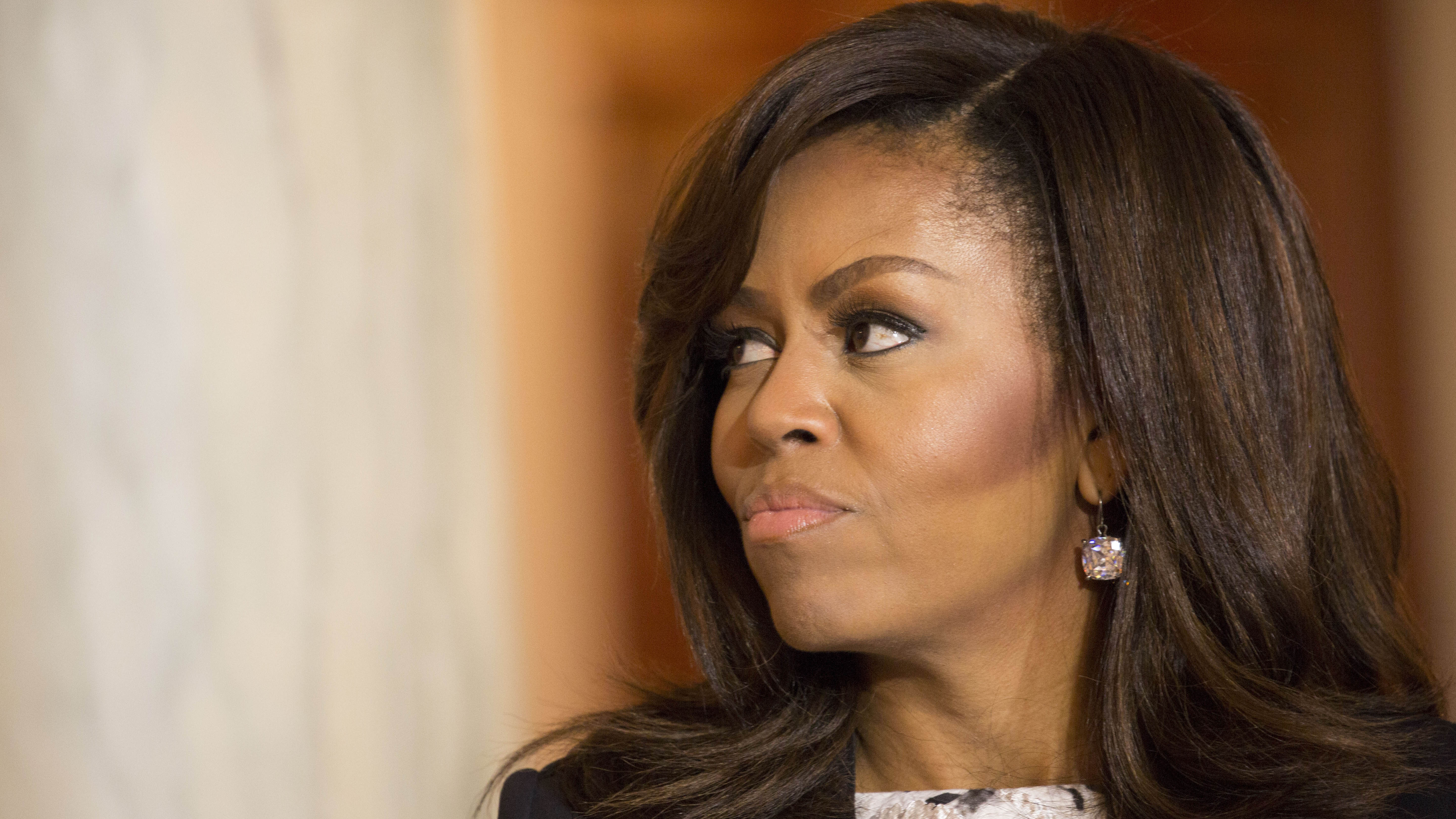 Michelle Obaman kyky löytää aina uusia kanavia vaikuttaa on hämmästyttävä, kirjoittaa Anna-lehti.