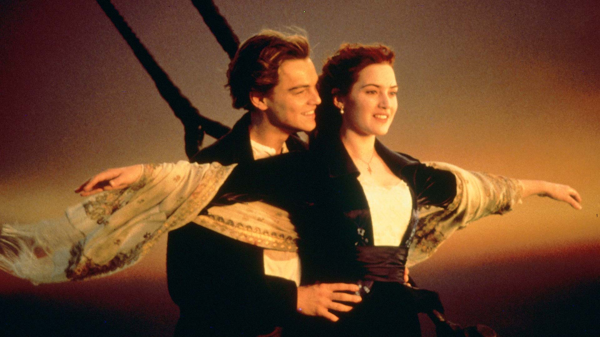 Leonardo DiCaprio ja Kate Winslet elokuvassa Titanic.