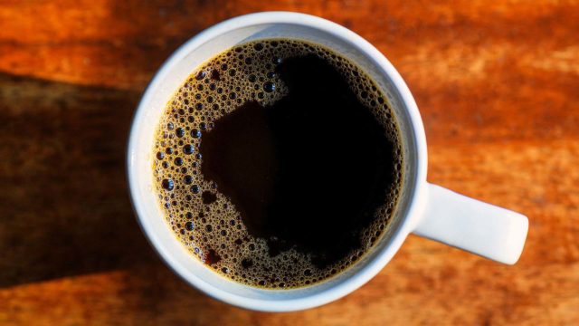 Kahvin tiedetään jonkin verran parantavan ruoansulatusta ja vähentävän sokerien imeytymistä suolistossa. 