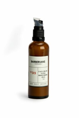 Kosteuttava Barberians-sarjan Moisturizer Plus -kasvovoide hoitaa kuivaa ihoa. 75 ml 29,70 €.