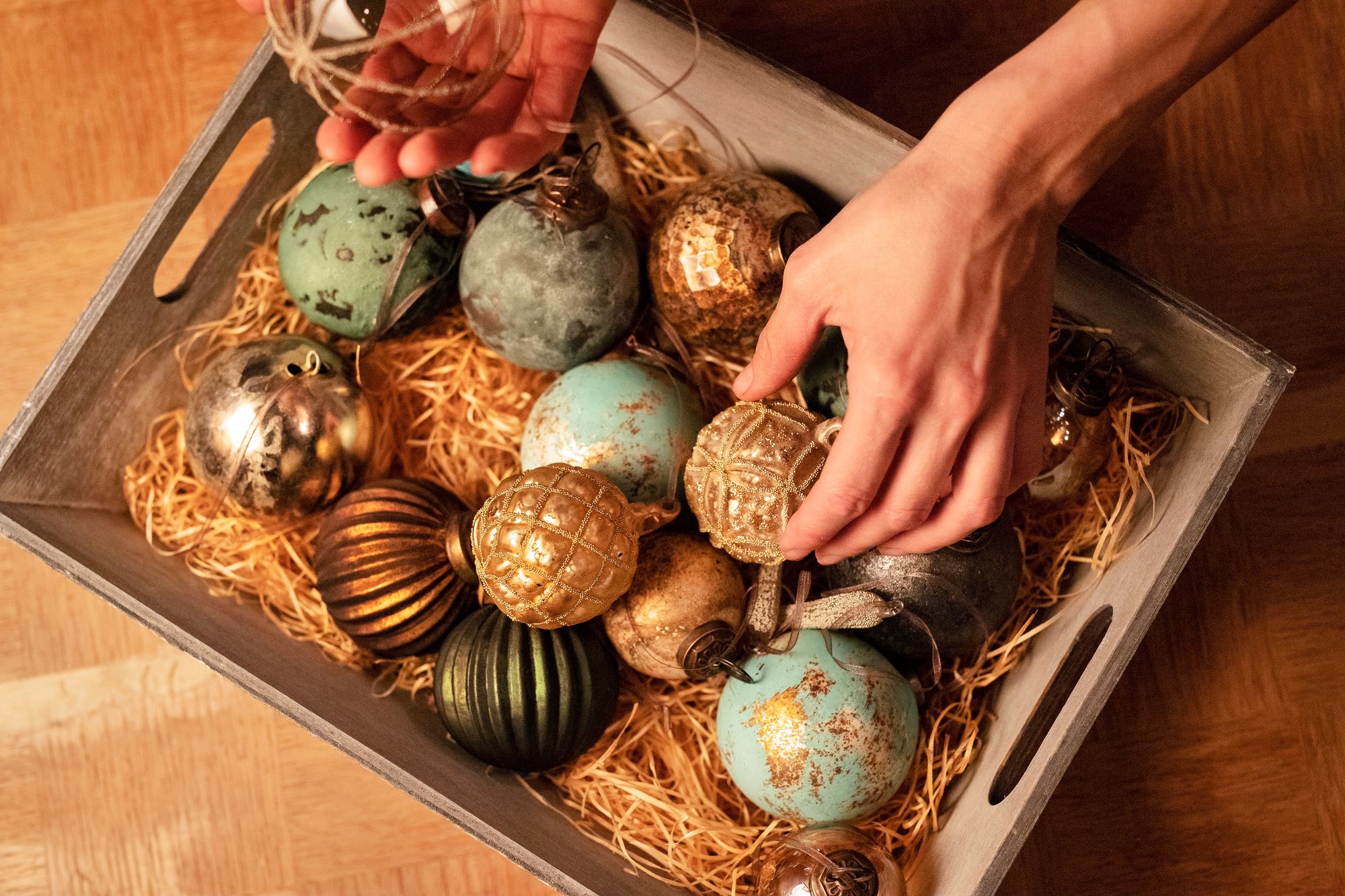 Joulukoristeet, herkut ja käsityöt ovat monen ostoslistalla. © Visit Tallinn