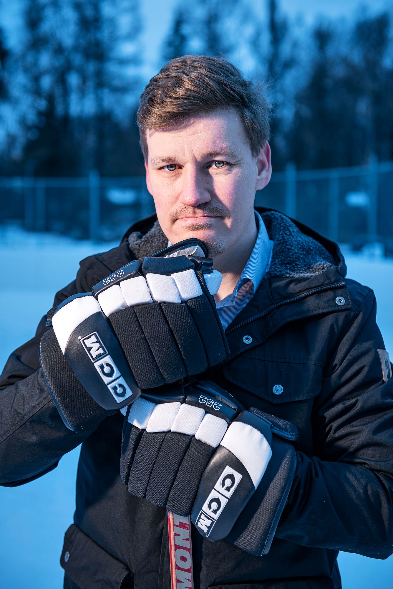 Juha Hartikaisen mukaantörkeimmät jääkiekkokaukalon tapahtumat voivat joskus ylittää rikosoikeuden kynnyksen. © Vesa Tyni