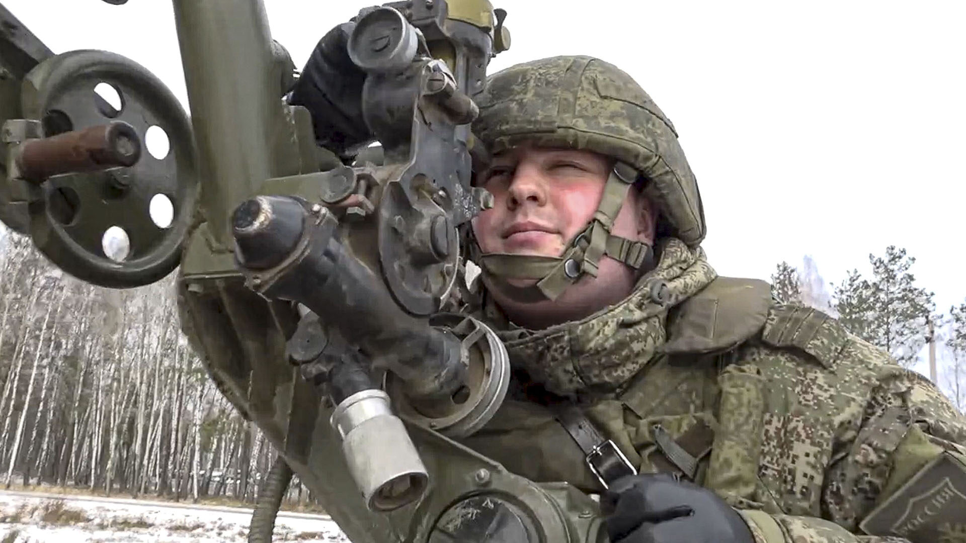 Ukrainan tilanne kiristyy kun venäläiset sotilaat ovat rajalla.