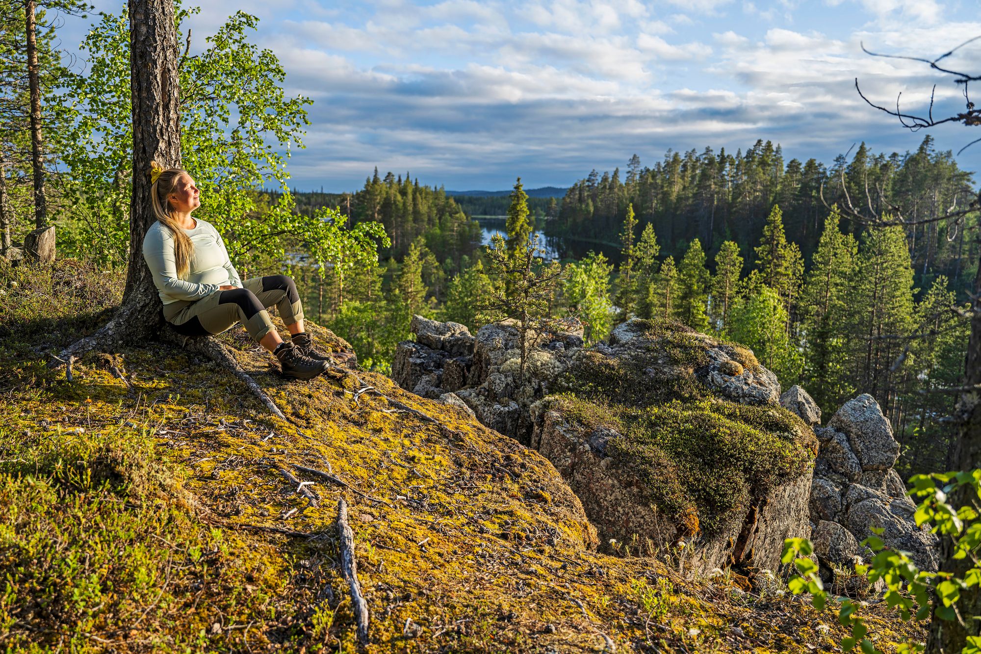 Suuri osa Annikan vapaa-ajasta kuluu kansallispuistoissa retkeillessä. © Vesa Tyni 