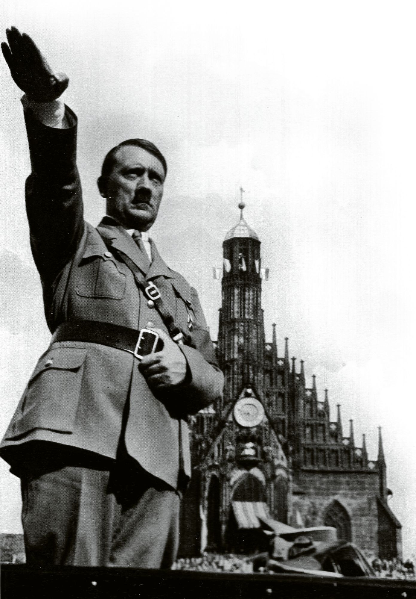 Saksan johtajalla ei ole nähty viiksiä sitten Hitlerin, mutta DDR:n päämiehellä nähtiin kerran kokoparta. © Lehtikuva