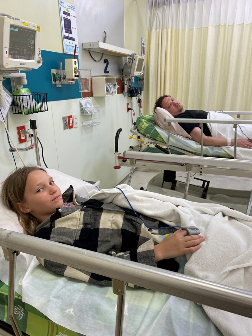 Alma ja Ville Yli-Hemminki sairaalassa.