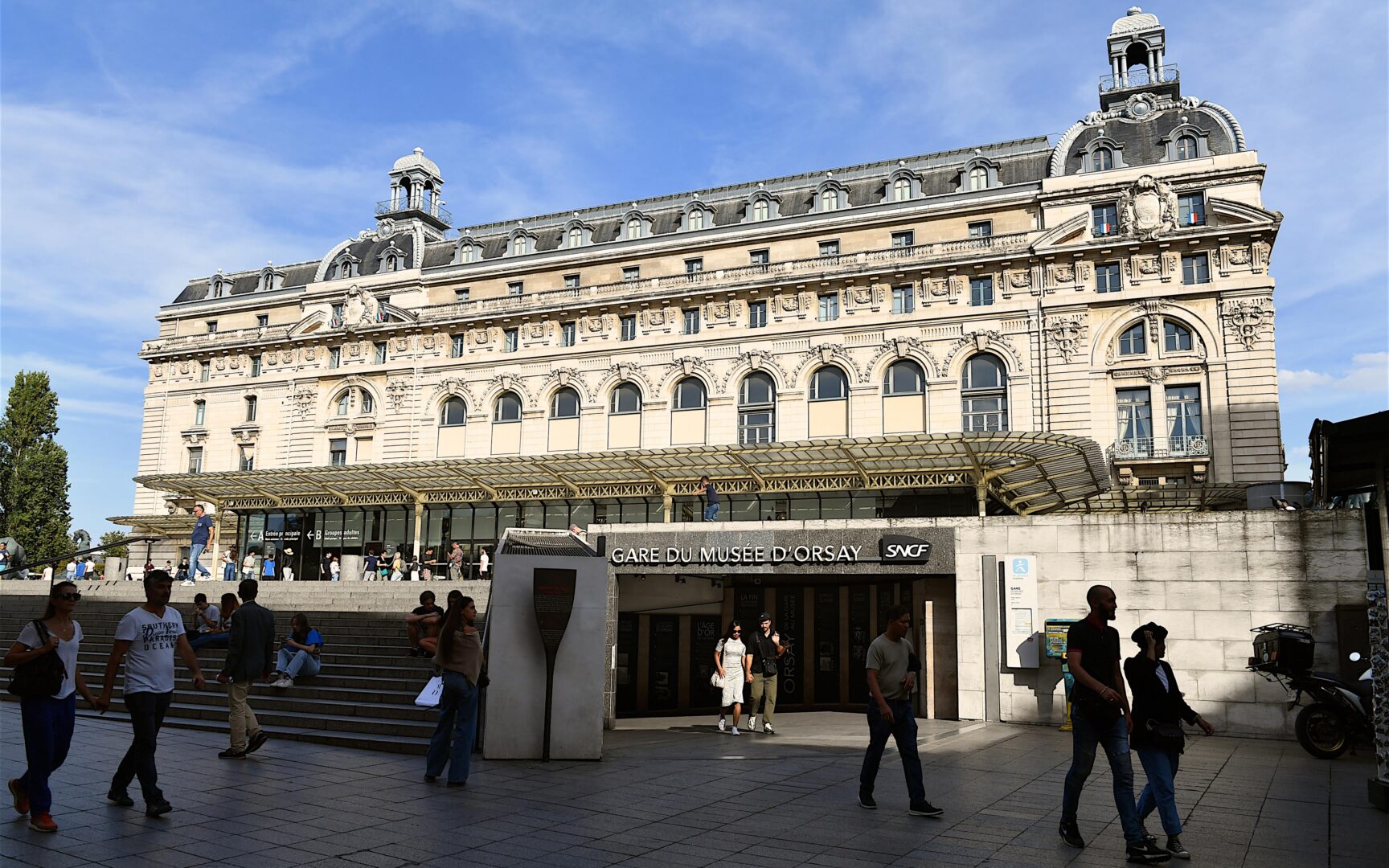 Pariisissa Musée d'Orsay on elämys itsessään.