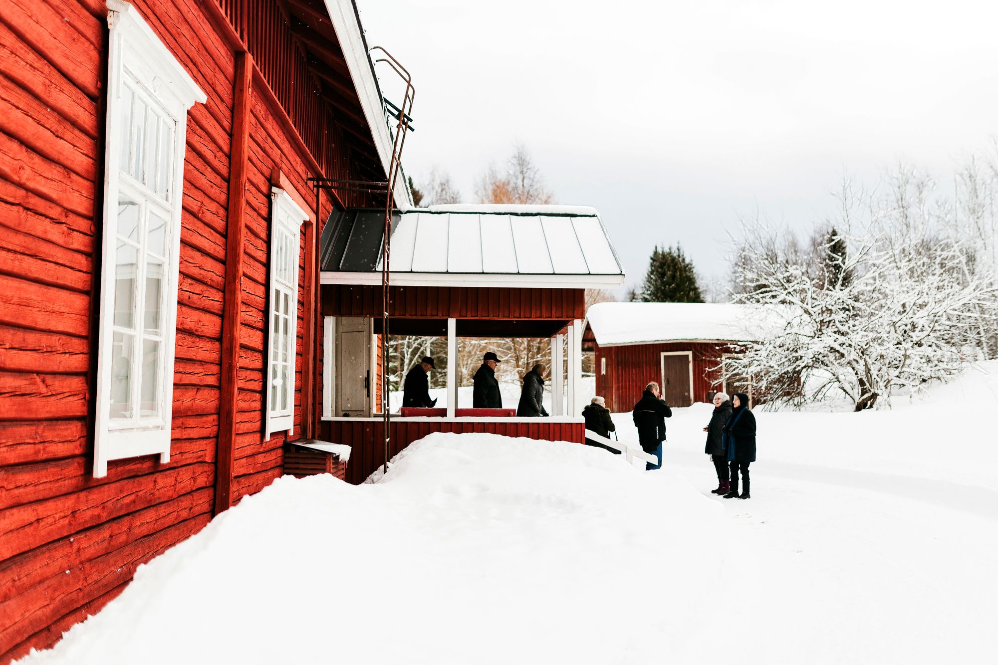 Rautjärven kirkko oli rakennettu vuonna 1881. Parikymmentä vuotta nuorempi Pitäjäntupa toimii nyt väliaikaisesti jumalanpalvelusten pitopaikkana. © Jani Kautto