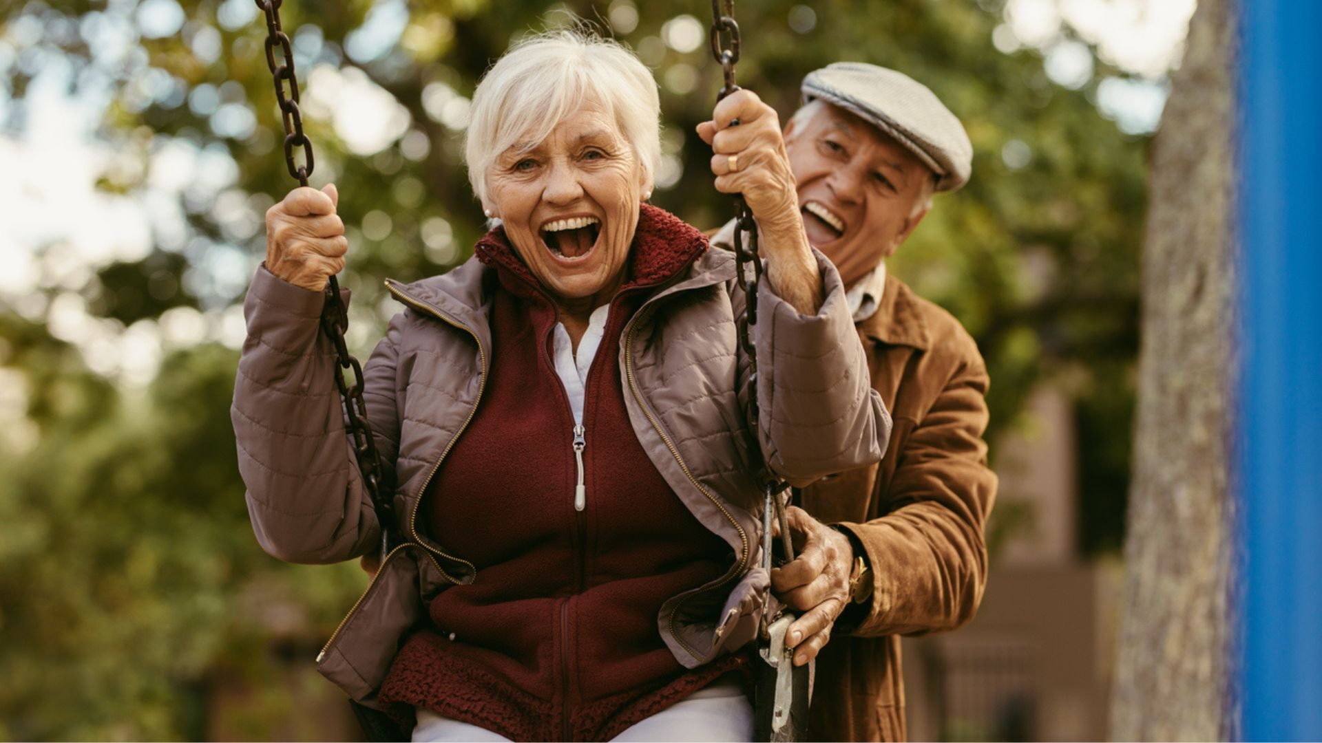 Ikäihmiset ovat yhä tyytyväisempiä elämäänsä.