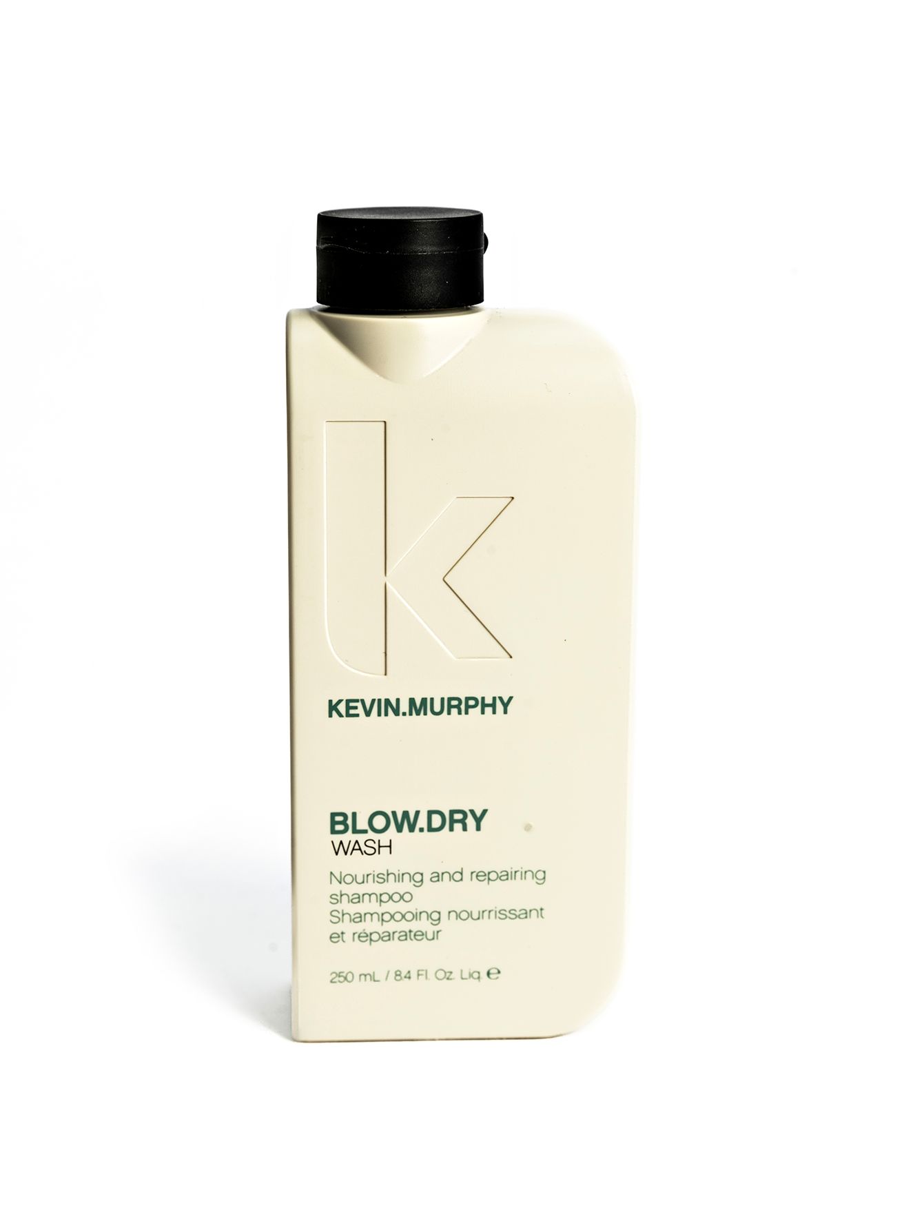 Uudet Kevin.Murphy Blow.Dry -sarjan tuotteet korjaavat hiuksia ja antavat tuuheutta. Sampoo ja hoitoaine 250 ml 31,90 €/kpl © Pekka Holmstrￃ?